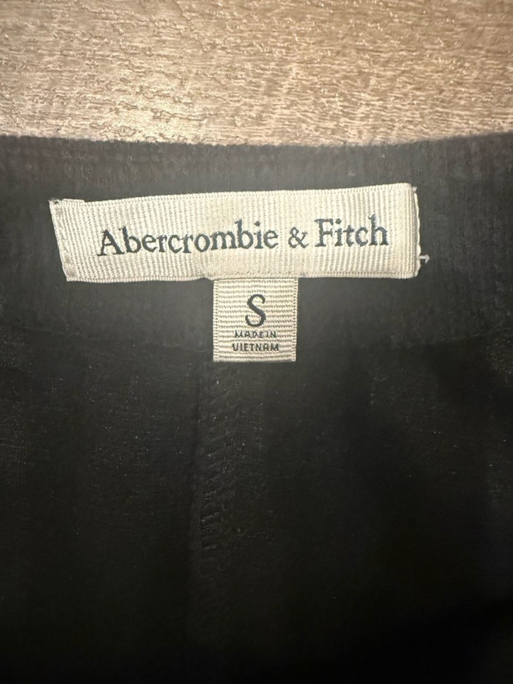 Abercrombie & Fitch Black A-Line Mini Skirt with Front Ring Zip. Size Small - Picture 2 of 3